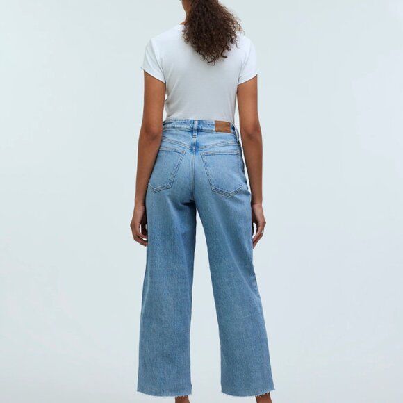 The Petite Curvy Perfect Vintage Wide-Leg Crop Jean - Picture 2 of 3